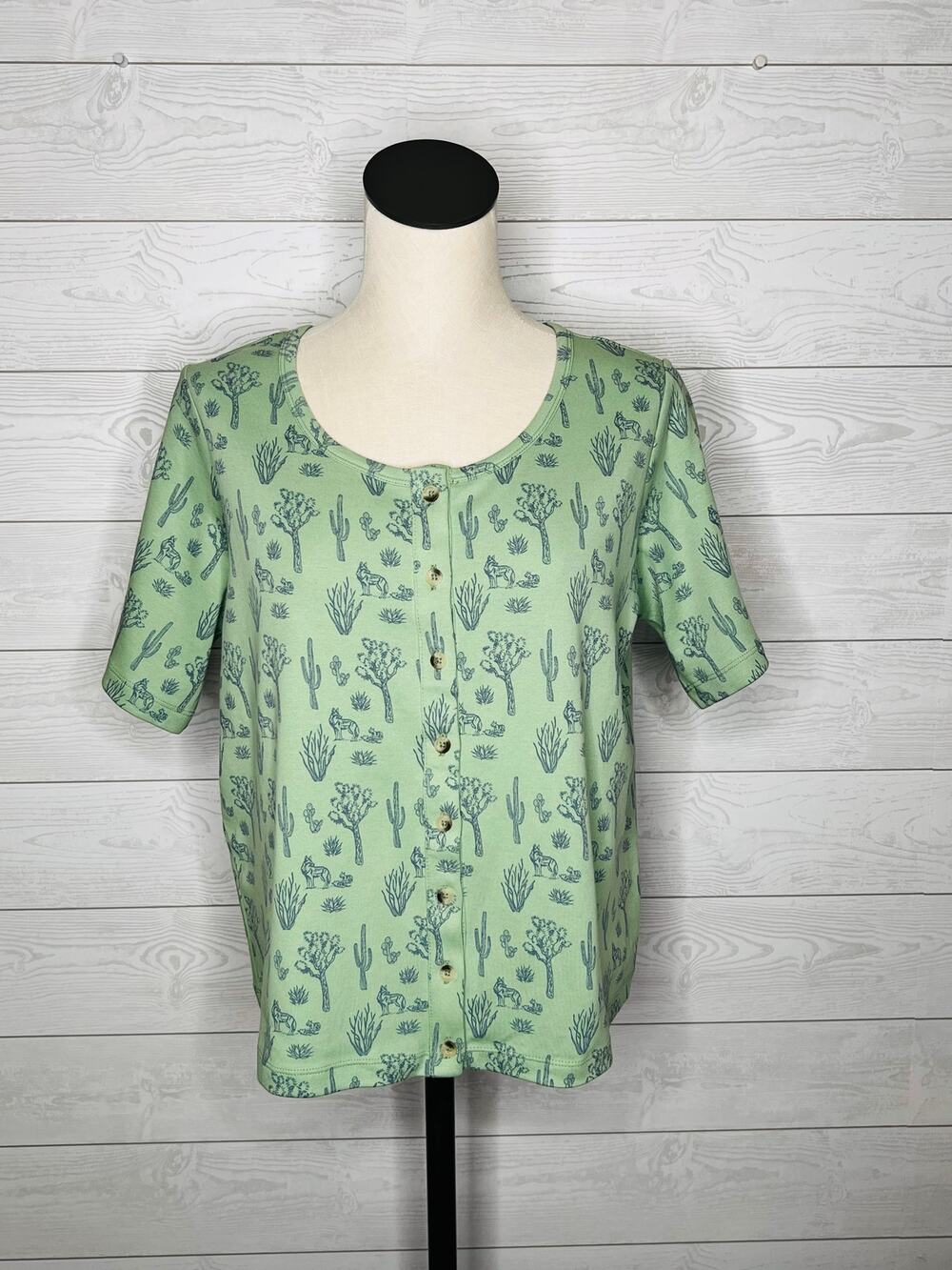 Kate Quinn "Desert Landscape" sage green organic cotton short sleeve top Size XL